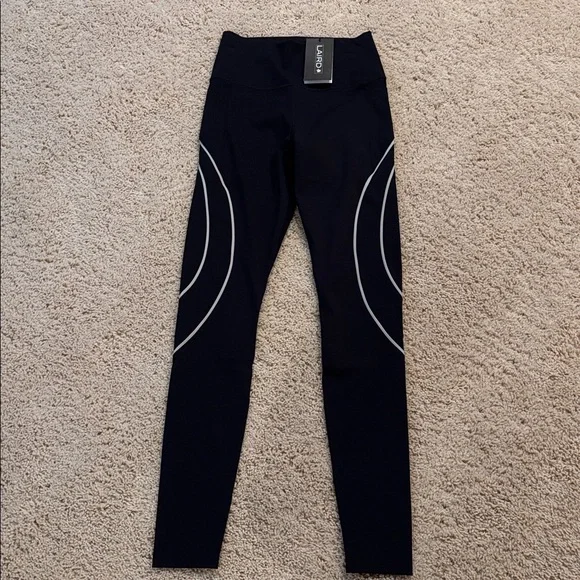 Laird High-Waist Sculpting Leggings in Black 🖤 - Picture 6 of 15